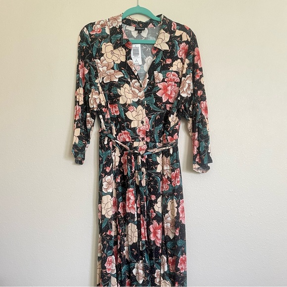 Torrid Floral Challis Shirtdress - Picture 5 of 11